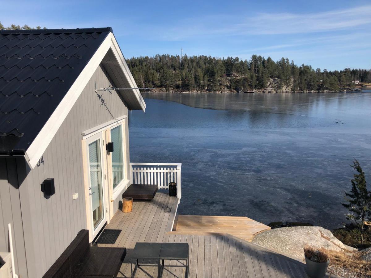 Lyseren Waterfront Cabin Omberg Exterior foto